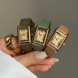 Orologio al quarzo con cinturino in pelle quadrata da <span class=keywords><strong>donna</strong></span> di moda per feste di nicchia retrò Design artistico impermeabile da <span class=keywords><strong>donna</strong></span> - Product Image 1