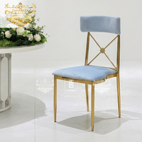 Chaise de salle à manger en métal de luxe pour les mariages et les événements hôteliers