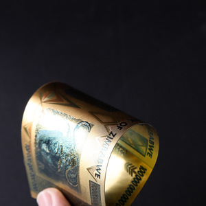Billets de banque en métal personnalisables du <span class=keywords><strong>Zimbabwe</strong></span> 100000000000000 monnaie en feuille d'or commémorative pour la visualisation de l'artisanat - Product Image 4