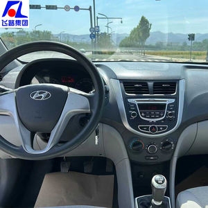 Hyundai Reina Berlina 4 Porte 5 Posti 1.4L Manuale Lusso <span class=keywords><strong>GLS</strong></span> 2WD Auto Compatta in Stock Vendite Calde per l'Esportazione - Product Image 5