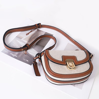 Bolso de Hombro/Bandolera 2026 de PU Trenzado con Bloques de Color en Contraste, Estilo Retro, Versátil, Tipo Clutch para Mujer