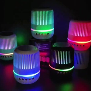 Altavoz blututlu kulaklk mini Caixa de Som, caja de sonido con luz - Product Image 3