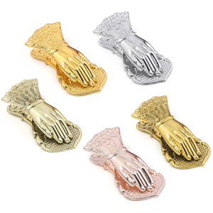 恋人を読む男性のための新しいデザインビンテージハンドブッククリップ女性クリップクランプブックマーク - Product Image 1