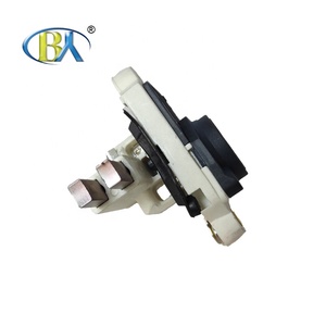 New Auto <span class=keywords><strong>28V</strong></span> <span class=keywords><strong>alternator</strong></span> điều chỉnh các bộ phận cho xe tải xe buýt bao gồm bsoch KHD letrika Mahle mô hình 2127311001 3870985 1306006 - Product Image 4
