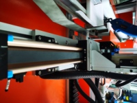 Machine de collage et de collage latéral de filtres à haute efficacité et à économie d'énergie pour filtre à air HEPA avec garantie d'un an et puissance de 10 kW