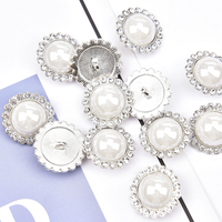 Bouton rond en perle et strass de 2 cm à coudre, accessoires en alliage, petite boucle florale, pour DIY, manteaux, chaussures, sacs, broches, décorations de robes
