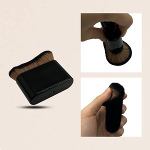 Brocha de Maquillaje MLM de Diseño Exclusivo en Oro Rosa, Brocha Plana Angulada para Contorno, Brocha para Base de Maquillaje con Mango de Cobre - Product Image 4