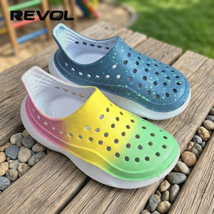 Sabots personnalisés populaires en EVA légers, antidérapants, sans lacets, respirants, avec dessus imprimé, sandales d'été pour filles et garçons - Product Image 5