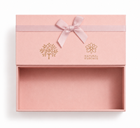 Boîtes cadeaux en papier personnalisées avec ruban décoratif, sacs en papier assortis, cartons avec logo en feuille d'or pour kits cadeaux de soins de la peau