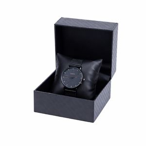 กล่องนาฬิกาดีไซน์ใหม่สุดหรู กล่องของขวัญเครื่องประดับหนัง PU แบบฝาพับแข็งแรง พร้อมหมอนหนังสำหรับนาฬิกา  ลายนูนโลโก้ตามสั่ง ราคาโรงงาน - Product Image 4