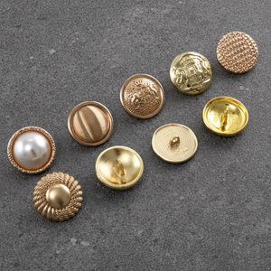 Bottoni Personalizzati con Logo Inciso, in Lega di Zinco e Ottone, 20mm-25mm, Stile Vintage con Perla, Bottoni Dorati per Abiti - Product Image 3