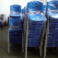 Chaise d'entraînement empilable en plastique, chaise de conférence avec tablette d'écriture, cadre métallique, chaise d'étudiant, mobilier scolaire de haute qualité
