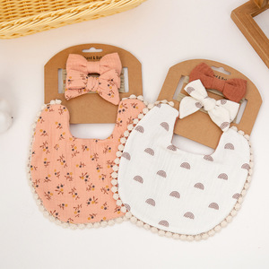 Conjunto de babero de algodón estampado de doble capa con diadema a juego para bebés, toalla para la saliva de bebés y niñas pequeñas para la alimentación - Product Image 5