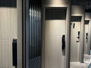 आर्फा कीलेस एंट्री वाई-फाई डोरबेल कैमरा फिंगर प्रिंट स्मार्ट डेडबॉल्ट दरवाजा लॉक लॉक - Product Image 6