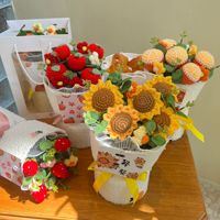 Gebreide garenbloememmerboeket Gehaakt kunstbloemenornament Simulatie fruitbloemarrangement voor festivalcadeau