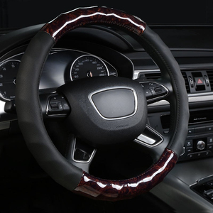 Housse de <span class=keywords><strong>volant</strong></span> de voiture cousue à la main personnalisée pour <span class=keywords><strong>Toyota</strong></span> Camry Avalon Corolla Highlander <span class=keywords><strong>RAV4</strong></span>, accessoires de voiture en cuir et fibre - Product Image 6