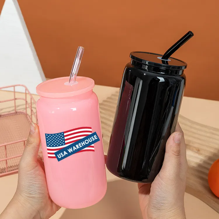 USA Warehouse Solid Glossy Colored Black 16oz Sublimation Blank Beer Glass Can Tumbler Cups with Plastic Lid and Black Straw