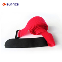 Attaches de câble en nylon avec boucle à crochet réglable Boucle auto-adhésive de couleur personnalisée Logo imprimé en forme de coupe