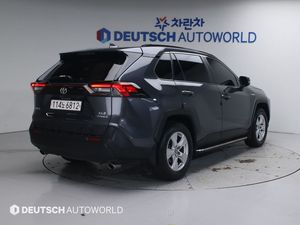 Para RAV4 Híbrido AWD Automático SUV con Volante a la Izquierda Euro VI, apto para carretera, suspensión duradera, confort para viajes largos, alta calidad de exportación - Product Image 6