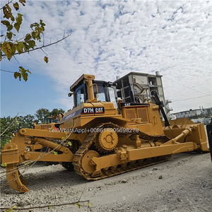 Bulldozer Caterpillar D7G/D7/D7H/D6H/D6R/D5H/D5G de Segunda Mano con Guincho y Ripper, Modelo 2018, Motor CAT 3306, Capacidad de Empuje de 5m - Product Image 1