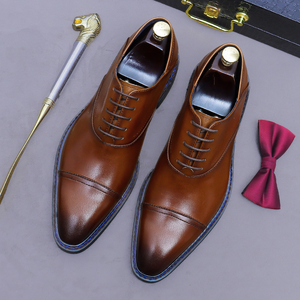 Zapatos de vestir hechos a mano para hombre, zapatos de cuero de alta gama para negocios, zapatos de cuero genuino retro a la moda para hombre, zapatos de cuero de tres piezas. - Product Image 6