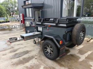 Autocaravanas Espaciosas 4x4 Ligeras y Resistentes a la Corrosión para Acampar al Aire Libre, Remolque RV para Viajes por Carretera con Cocina - Product Image 4