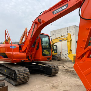 Excavatrice sur chenilles hydraulique DOOSAN DH150LC-7 d'occasion de 15 tonnes, très demandée, 90% NEUF, boîte de vitesses, moteur, pompe, modèle 2022, rapport de vente - Product Image 1