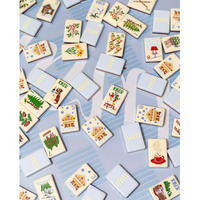 Elegante Juego de Mahjong Americano con Grabado Profundo de Navidad en una Aldea de Esquí y Nieve, Acrílico Azul Crema para Fiestas en Casa y Regalo de Navidad