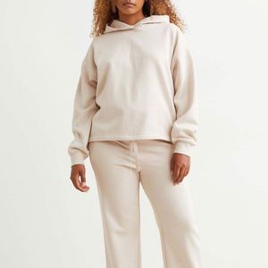 ผู้ผลิตเสื้อผ้าสตรีสตรีทแวร์พิมพ์ลายฤดูหนาวคุณภาพสูงแบบกำหนดเอง เสื้อฮู้ดดี้บุซับในแขนยาวทรงโอเวอร์ไซส์ผ้าฝ้าย 100% สไตล์ลำลอง - Product Image 1