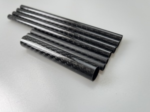 Tiang Serat Karbon Kustom Profesional dengan Ketebalan Sesuai Pesanan, 3k Glossy atau Matte, Pipa Serat Karbon, Batang Serat Karbon, CNC Punching Slotting - Product Image 2