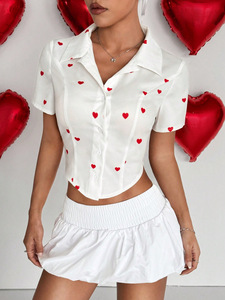 Blusa informal de manga corta para mujer con estampado de corazones, diseño de moda, camisa para uso diario al aire libre - Product Image 5