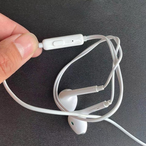 Écouteurs filaires demi-entrée originaux avec prise 3.5mm Microphone intégré Écouteurs <span class=keywords><strong>de</strong></span> <span class=keywords><strong>musique</strong></span> pour <span class=keywords><strong>Reno</strong></span> 2 3 5 5K Z R17 - Product Image 2