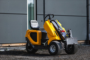 Mini chargeuses sur pneus hydrostatiques H130 avec <span class=keywords><strong>trois</strong></span> roues à <span class=keywords><strong>vendre</strong></span> moteur à essence <span class=keywords><strong>HONDA</strong></span> avec fourche/balayeuse/tondeuse à gazon/lame de neige - Product Image 5
