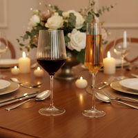Ensemble de verres à vin et flûtes en verre côtelé de qualité supérieure - Sans BPA, sans danger pour les aliments, passe au lave-vaisselle, couleur et logo personnalisés - Vente en gros