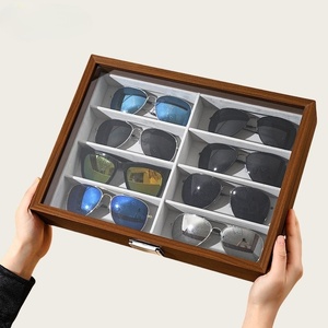 Caja <span class=keywords><strong>de</strong></span> Almacenamiento y Exhibición <span class=keywords><strong>de</strong></span> <span class=keywords><strong>Gafas</strong></span> <span class=keywords><strong>de</strong></span> Madera Sólida <span class=keywords><strong>de</strong></span> 8 Compartimentos con Tapa Abatible <span class=keywords><strong>de</strong></span> Una Capa, Color Nogal <span class=keywords><strong>de</strong></span> Alta Gama - Product Image 2