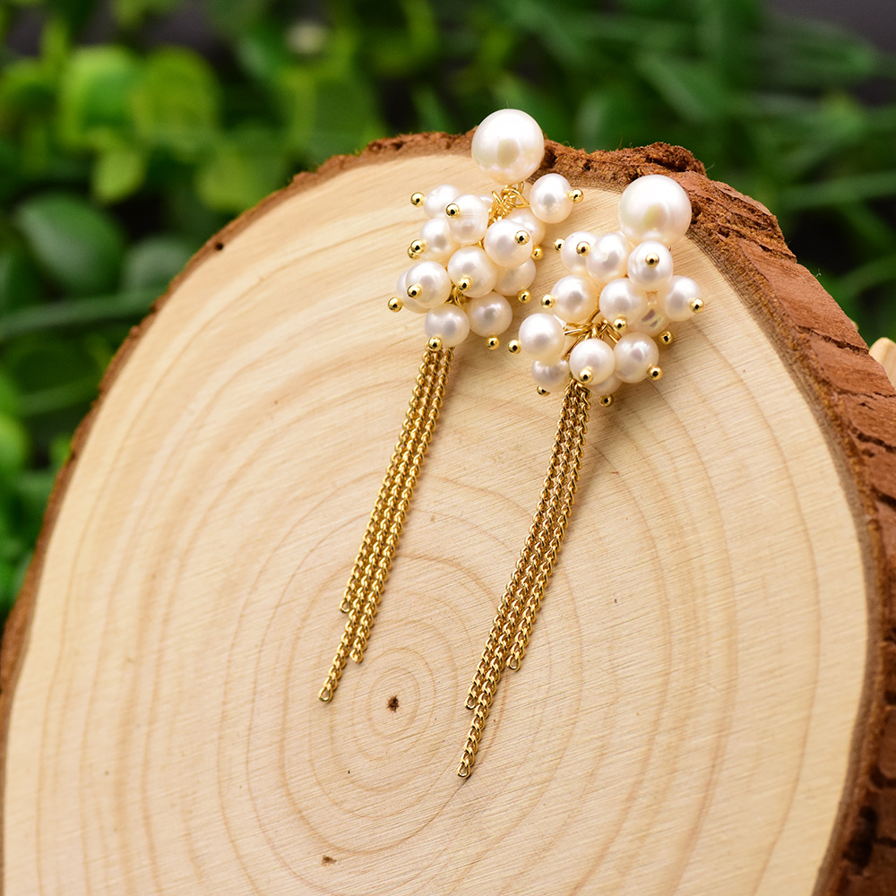 GE0656-5 Pearl Grape Cluster Tassel Earrings