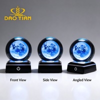 Lampe de nuit en cristal 3D en forme de lune, lampe lunaire HD avec base à commande tactile, sphère de cristal, lumière d'ambiance, lampe de chevet à intensité réglable, cadeau pour la maison