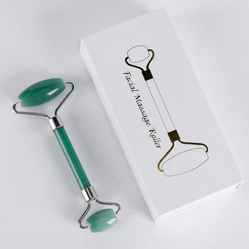 สีเขียวเข้ม