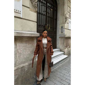 Manteau long en fourrure marron de luxe pour femme avec fonction détachable, imprimé léopard respirant et décoration boutonnée, tailles XS à XL - Product Image 1