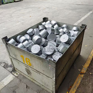 Presse à briquettes double sortie en aluminium avec composants en alliage d'acier inoxydable et pompe à roulement pour un briquetage rapide et efficace des déchets métalliques - Product Image 5