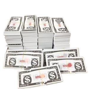 Faux billets de banque en dollars américains (USD) de 100 dollars, pour films, farces, vidéos musicales, décoration intérieure, fêtes et pistolets à billets - Product Image 1