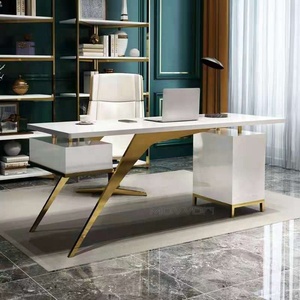 Bureau de directeur de bureau unique de style moderne Mobilier d'étude créatif à domicile avec design élégant pour petit espace d'étude - Product Image 1