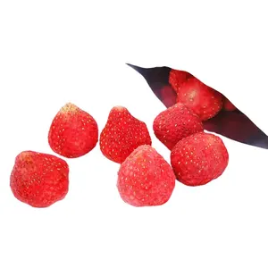 Dried strawberry fruit snacks without preservatives freeze-dried strawberries