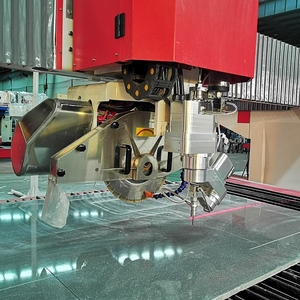 Hualong HKNC-450J Máquina de corte de piedra por chorro de agua de 5 ejes con motor CNC italiano ESA para encimeras de <span class=keywords><strong>cocina</strong></span> - Product Image 2