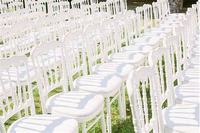 Vente de gros Chaises empilables napoléon en plastique blanc pour banquet, pour mariage et événement