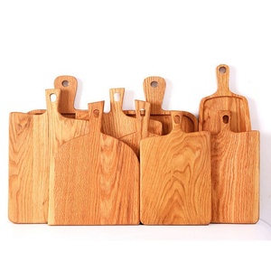 <span class=keywords><strong>Planche</strong></span> à découper en chêne <span class=keywords><strong>massif</strong></span> avec trou de suspension, <span class=keywords><strong>planche</strong></span> de service en bois naturel pour la préparation des aliments - Product Image 2