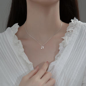 Collier pour femme en argent S925 D9346, style court, élégant, tempérament, perle d'eau douce, lumière intense, design élégant en forme de goutte d'eau - Product Image 4