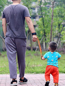 Tali kekang keselamatan putar 360 derajat, tali kekang untuk anak balita, rantai pergelangan tangan Anti hilang, keselamatan berjalan - Product Image 4