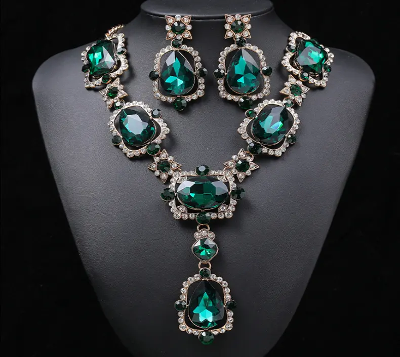 Qushine Luxury Big Gem Geometric Square Glass Crystal collane pendenti orecchini Set di gioielli collana di dichiarazione di nozze donna
