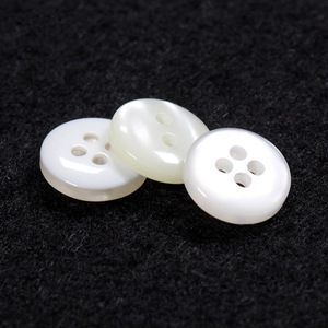 Hot Bán Chất Lượng Cao Pearlized Trang Trí Nút Tùy Chỉnh Ưa Thích Áo Sơ Mi Nút Nhựa Nhựa Nút Cho Phụ Kiện May Mặc - Product Image 3
